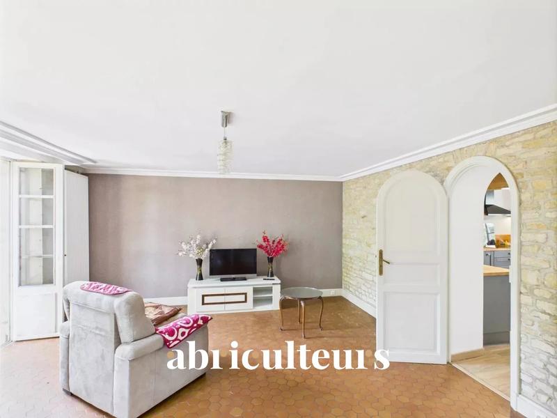 Maison - 258 m² - 12 pièces