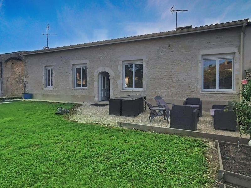 Maison - 174 m² - 5 pièces