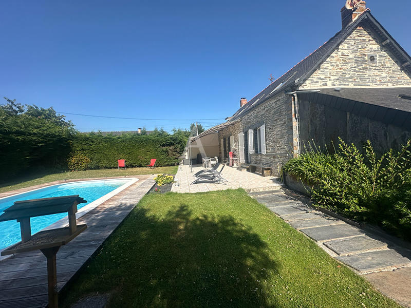 Maison - 144 m² - 8 pièces