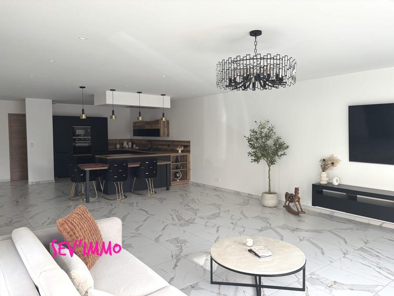 Maison - 115 m² - 4 pièces