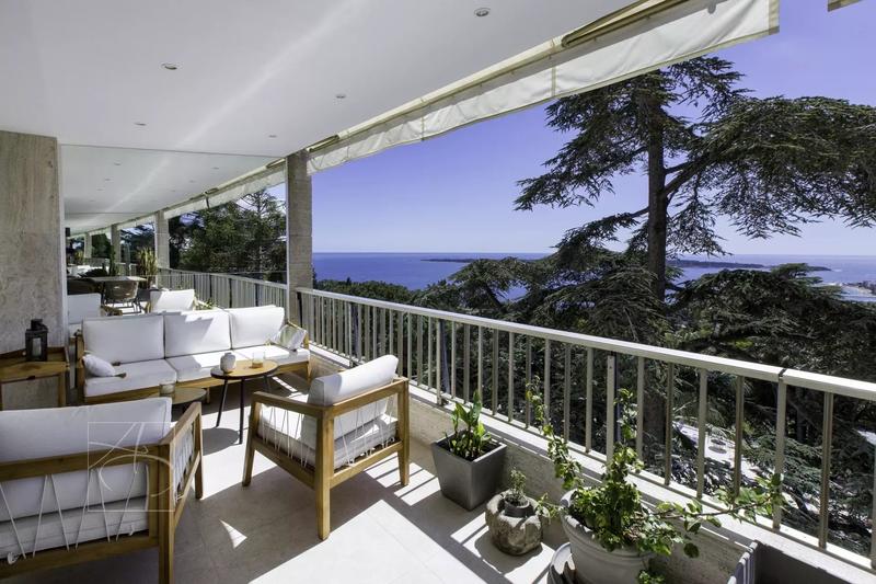 Appartement - 113 m² - 4 pièces