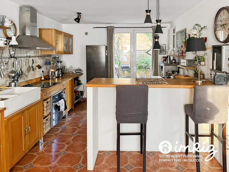 Maison - 228 m² - 8 pièces