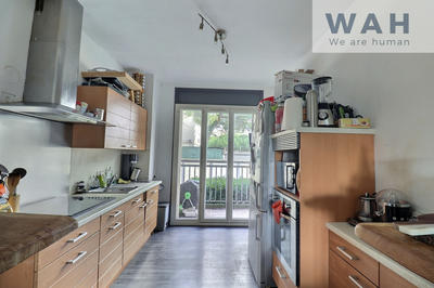 Appartement - 94 m² - 5 pièces