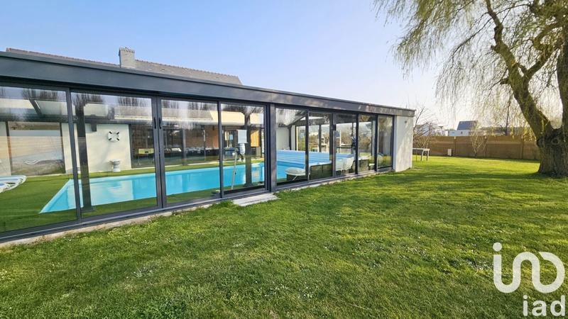 Maison - 260 m² - 11 pièces