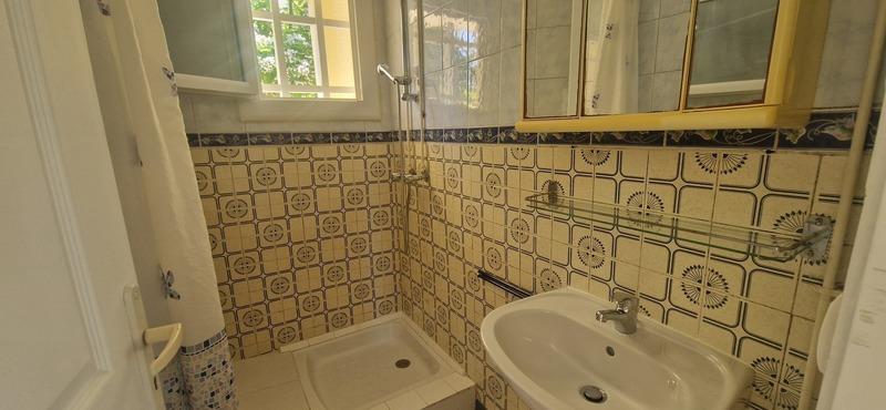 Immeuble - 100 m² - 6 pièces