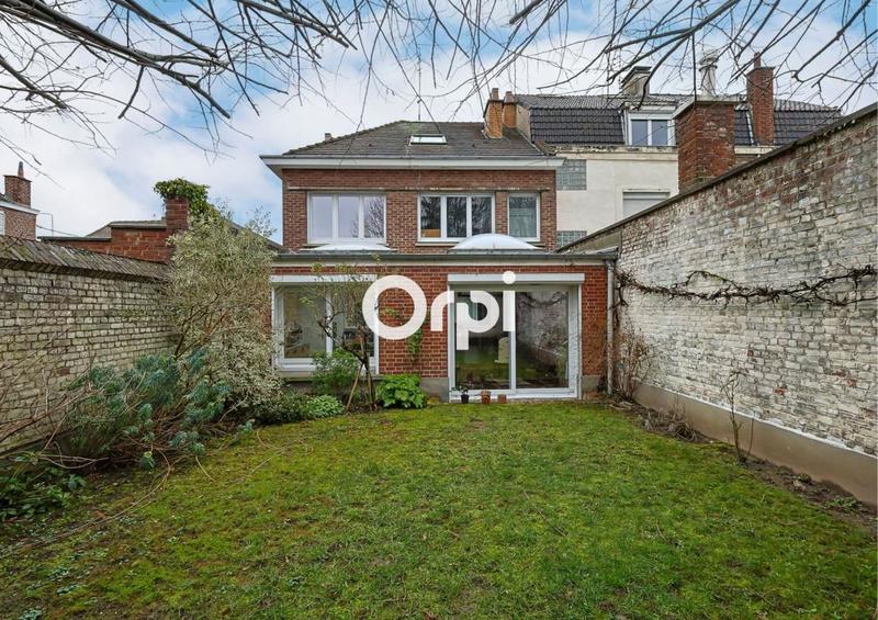 Maison - 160 m² - 5 pièces