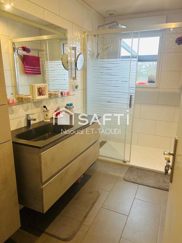 Maison - 90 m² - 4 pièces