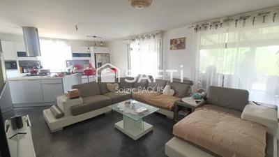 Maison - 111 m² - 6 pièces