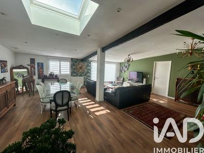 Maison - 195 m² - 5 pièces