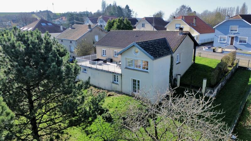 Maison - 144 m² - 6 pièces