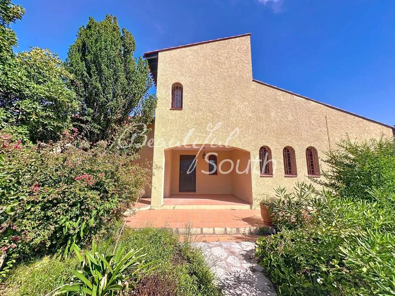 Villa - 225 m² - 7 pièces