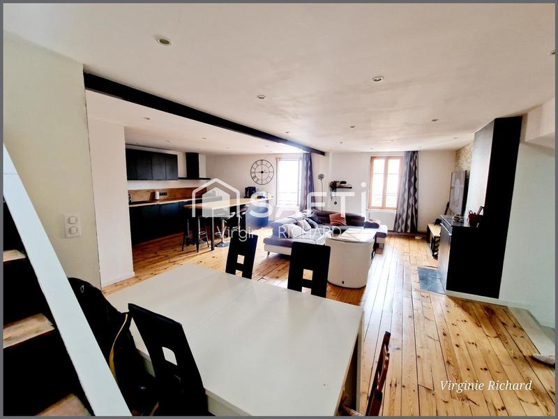 Maison - 200 m² - 7 pièces