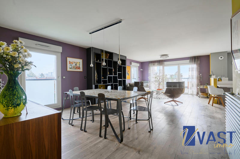 Appartement - 110 m² - 3 pièces