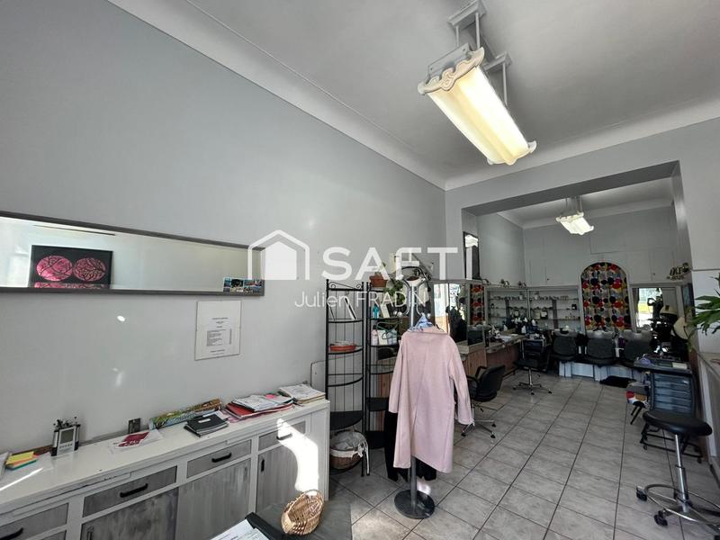 Local commercial - 30 m² - 2 pièces