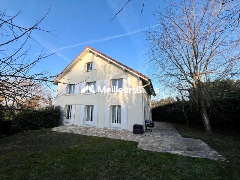 Villa - 175 m² - 8 pièces