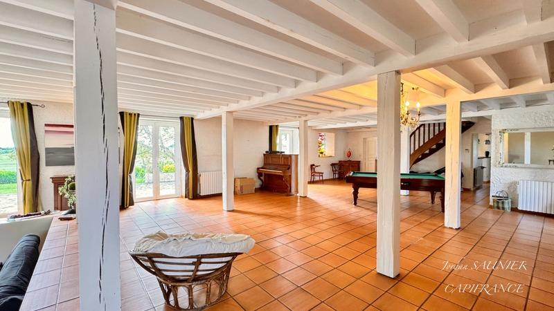 Maison de campagne - 320 m² - 7 pièces