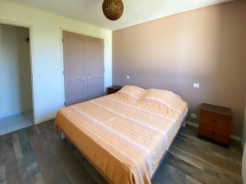 Maison - 198 m² - 9 pièces