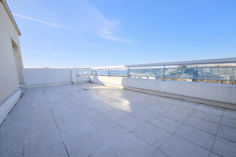 Appartement - 89 m² - 4 pièces