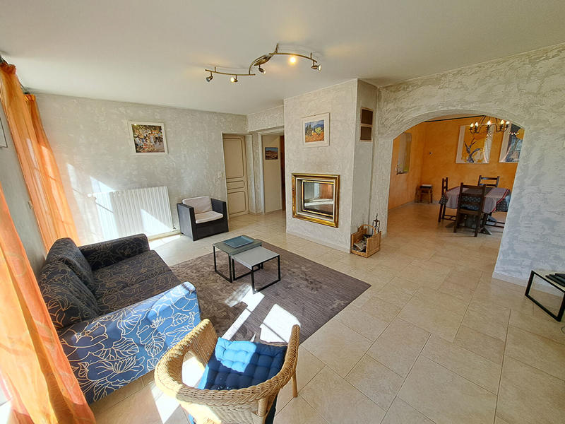 Maison - 200 m² - 7 pièces