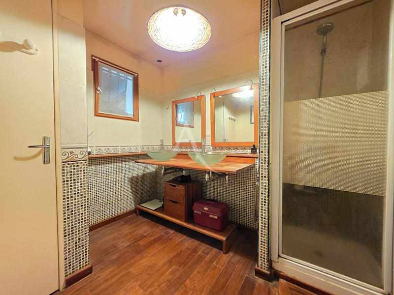 Maison - 98 m² - 5 pièces