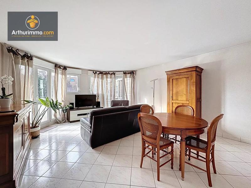 Appartement - 90 m² - 4 pièces