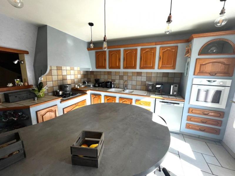 Maison en pierre - 284 m² - 7 pièces