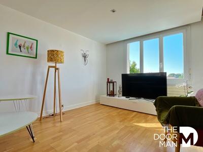 Maison - 210 m² - 10 pièces