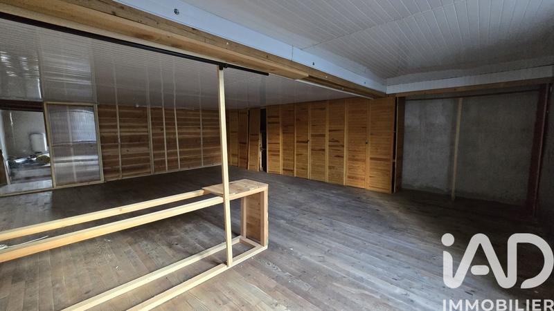 Maison de village - 264 m² - 1 pièce