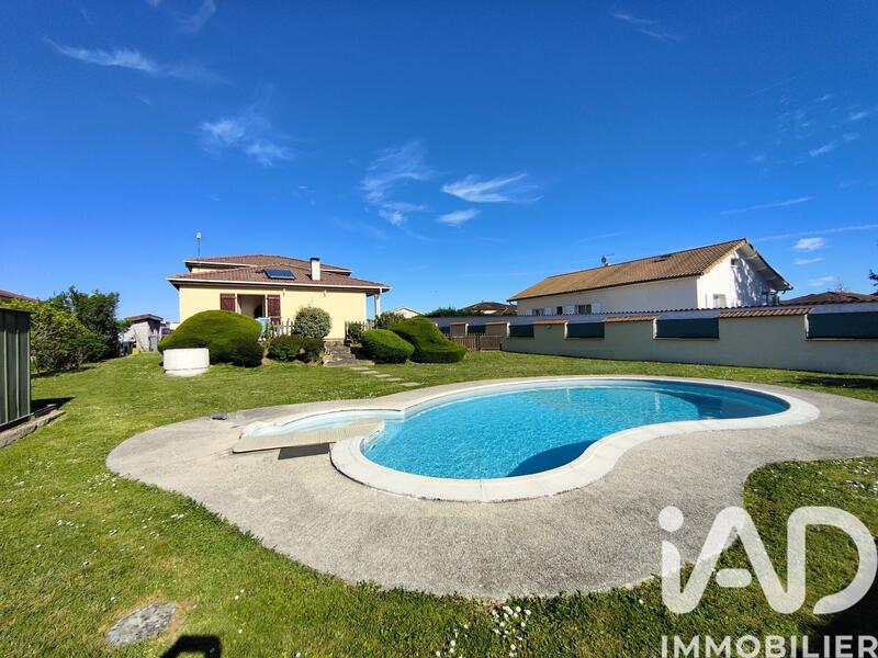 Maison - 106 m² - 5 pièces