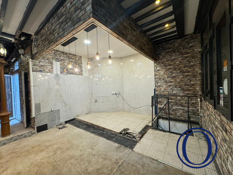 Local commercial - 90 m²