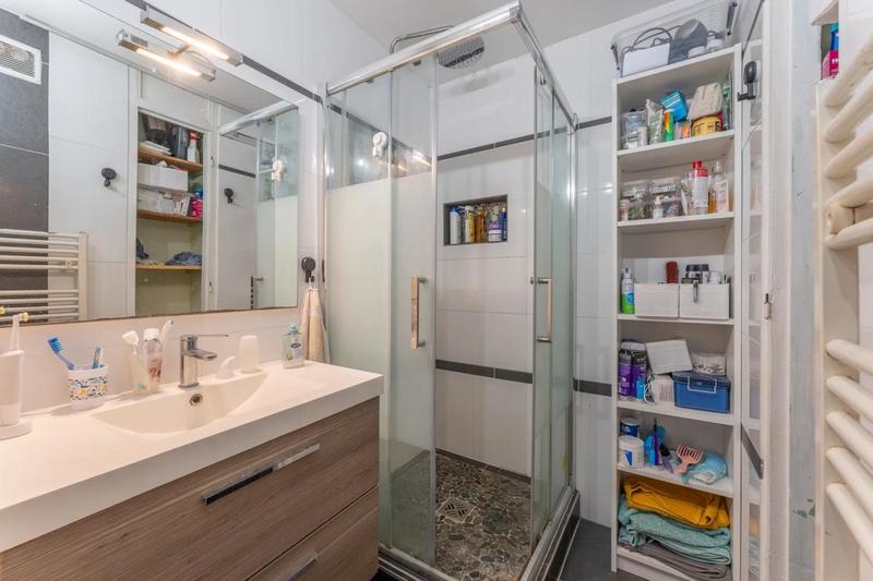 Appartement - 100 m² - 5 pièces