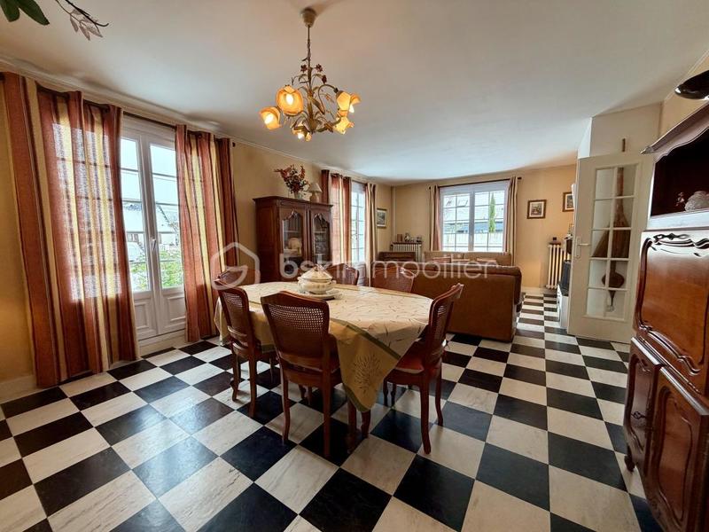 Maison - 97 m² - 4 pièces