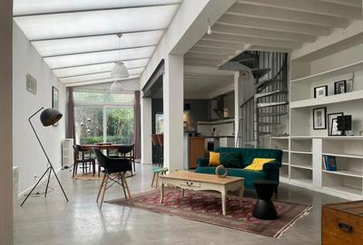 Immeuble - 166 m² - 7 pièces