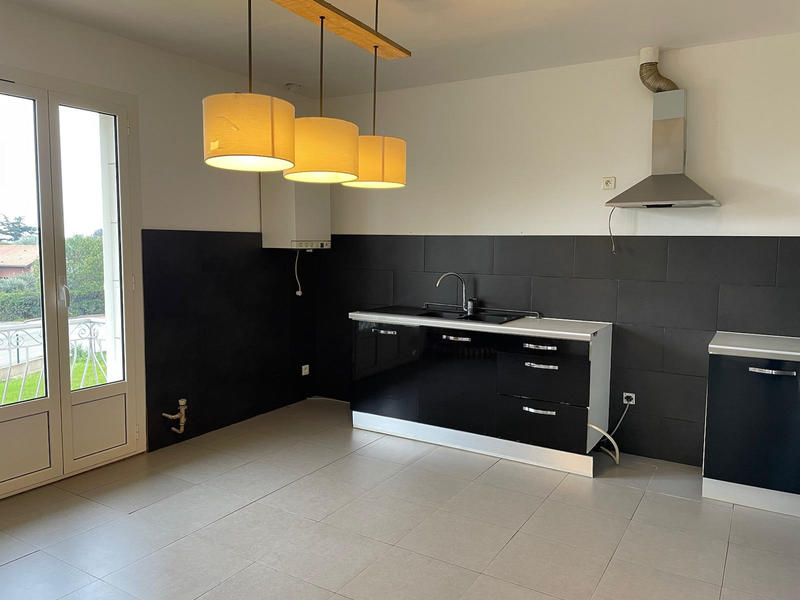 Villa - 200 m² - 10 pièces