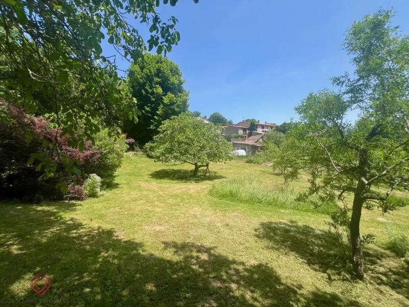 Propriété - 187 m² - 7 pièces