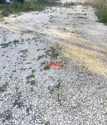 Terrain constructible - 448 m²