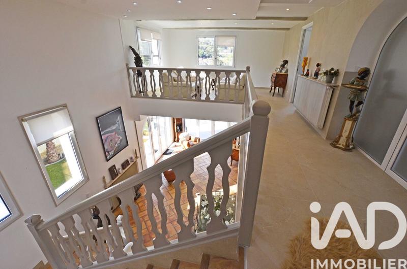 Maison de maîtres - 326 m² - 7 pièces