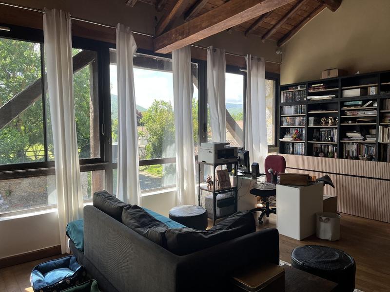 Propriété - 228 m² - 7 pièces