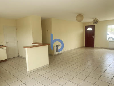 Maison - 93 m² - 4 pièces