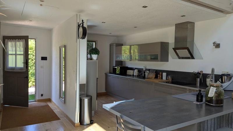 Maison - 166 m² - 6 pièces