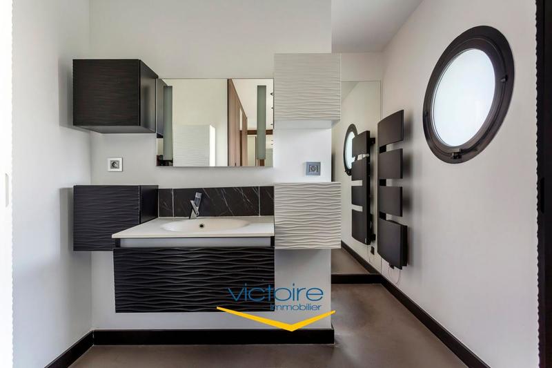 Maison - 183 m² - 5 pièces