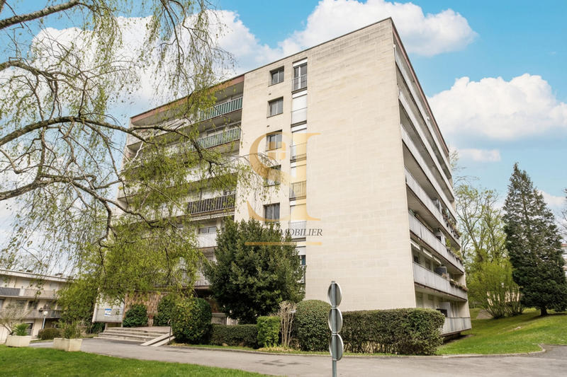 Appartement - 87 m² - 4 pièces