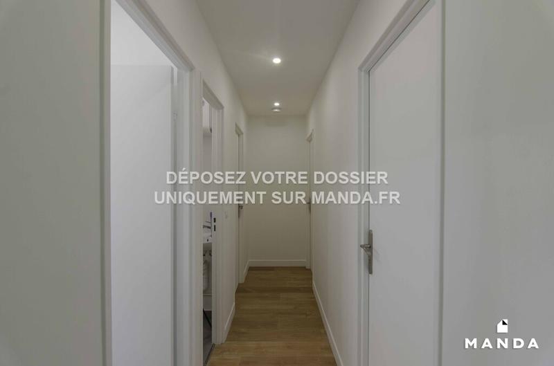 Chambre - 80 m² - 6 pièces