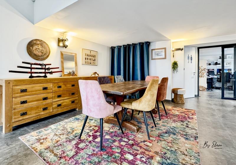 Maison - 200 m² - 8 pièces