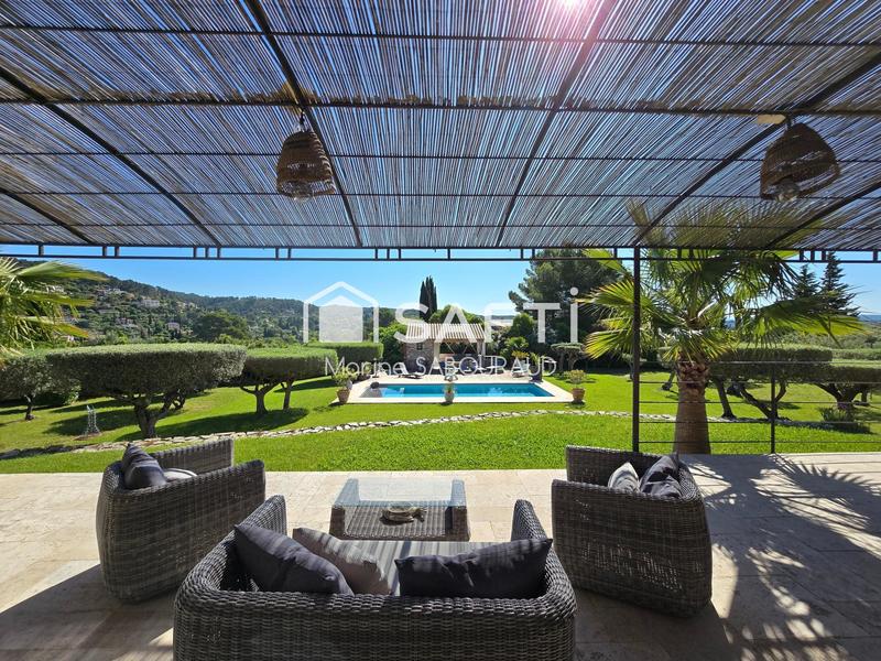 Maison - 192 m² - 6 pièces