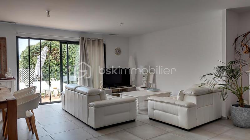 Maison - 89 m² - 4 pièces