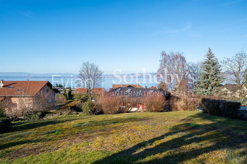 Maison - 275 m² - 8 pièces