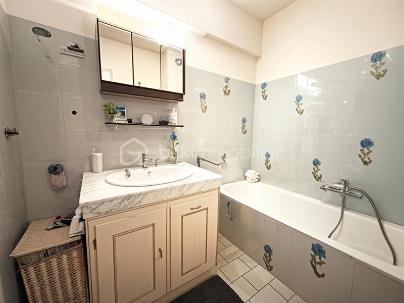 Appartement - 67 m² - 3 pièces