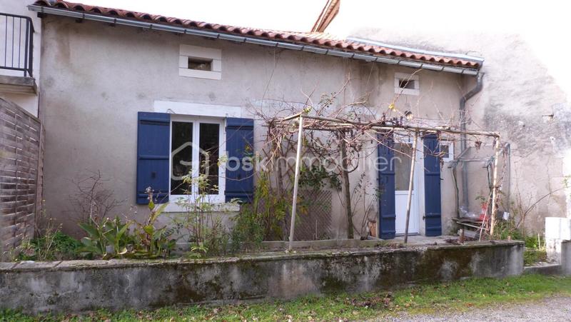 Maison - 180 m² - 11 pièces