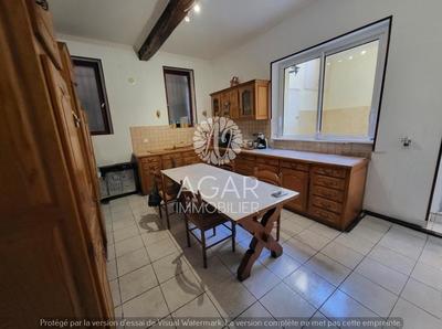 Maison - 160 m² - 6 pièces